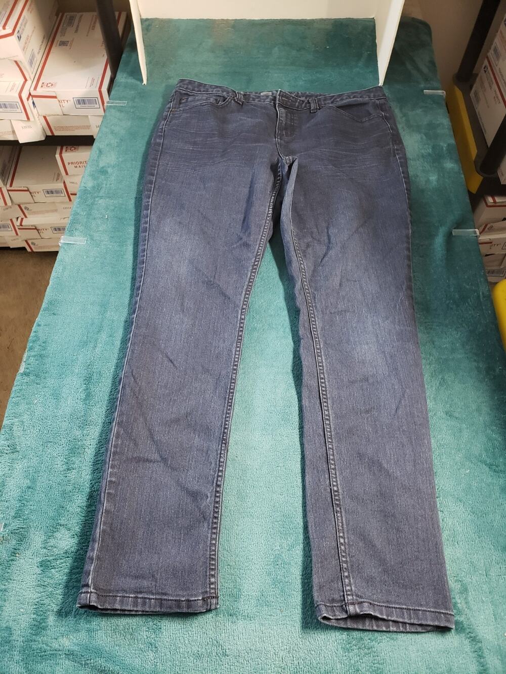 Mossimo Jeans Size 16 Women Blue Stretch Pants Denim Mid Rise Skinny
